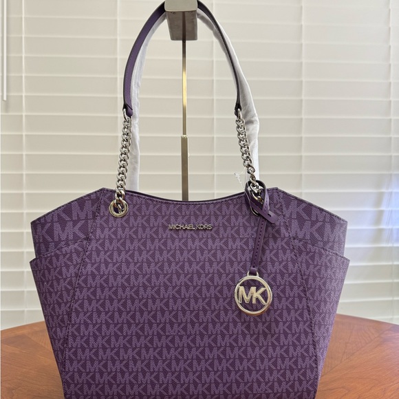 Michael Kors Purple Tote and Wallet Set - Picture 2 of 13